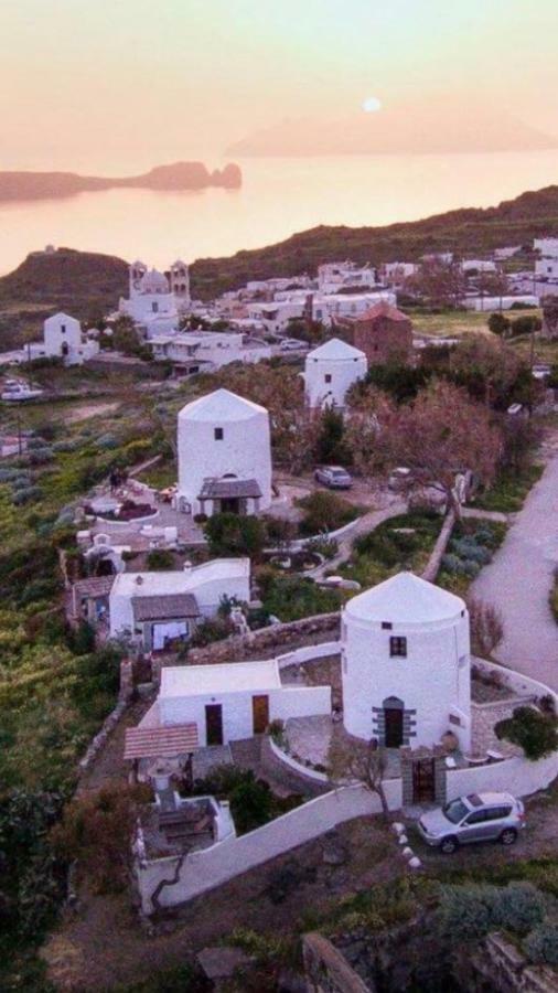 Drougas' Windmill Villa Plaka  Exterior photo